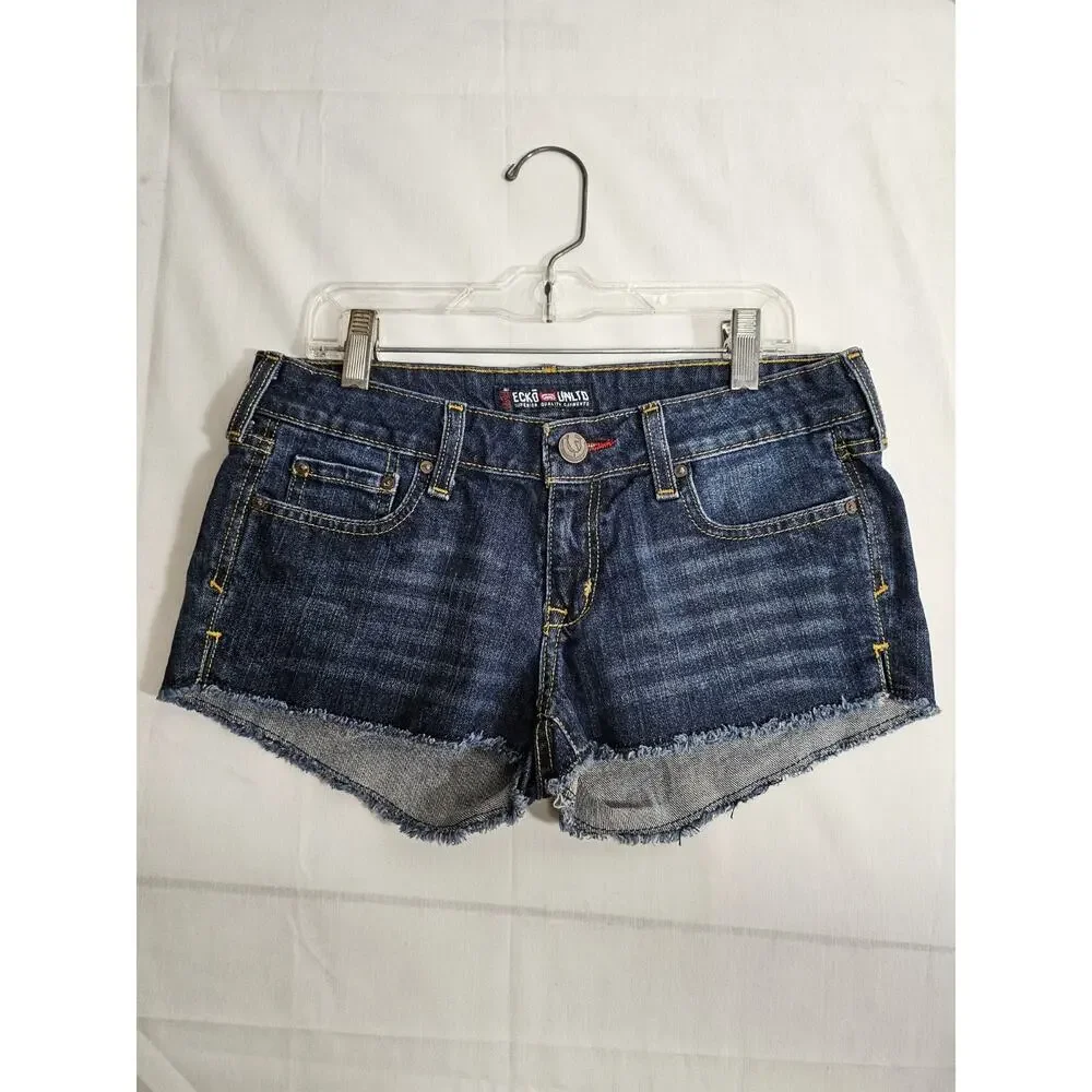 Ecko UNLTD Women's Shorts Size 3/4 Blue Dark Wash Denim Jean Pockets Raw Hem - Picture 7 of 13